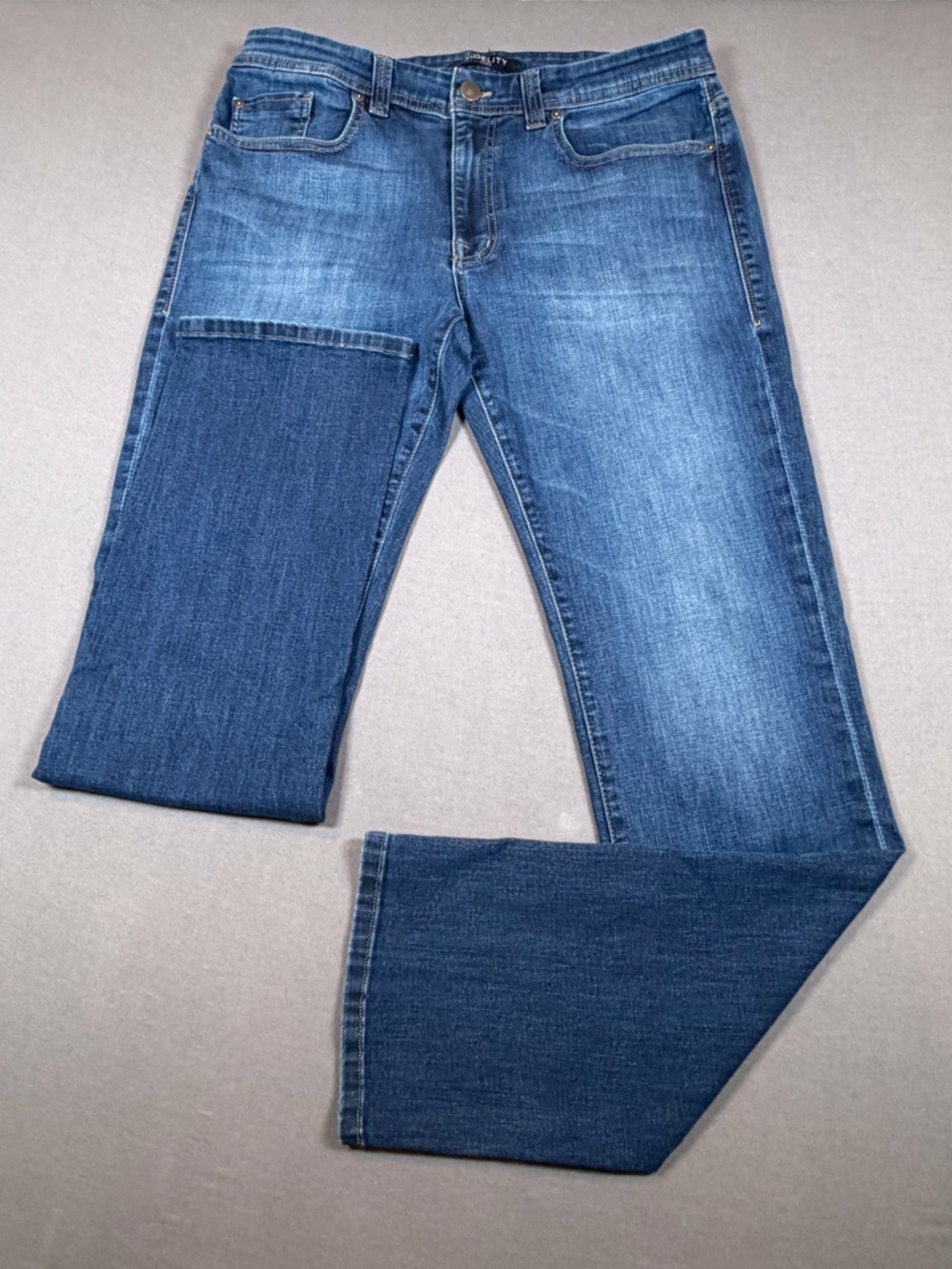 Fidelity Jimmy Empirical Medium Blue Straight Leg Jeans 36